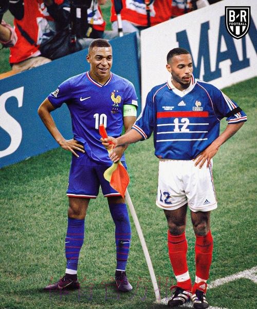 姆巴佩鼓动队友离场 德科:我们应尽量保持大度 姆巴佩鼓动队友离场 德科:我们应尽量保持大度